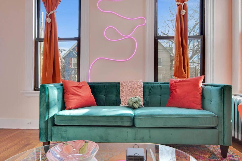 Peachy Paradise In East Rock Near Dt/Yale New Haven Exterior foto